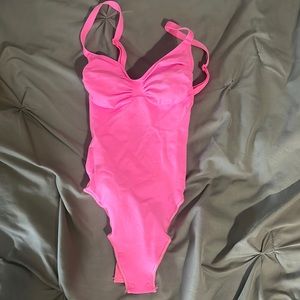 BRAND NEW skims seamless bodysuit